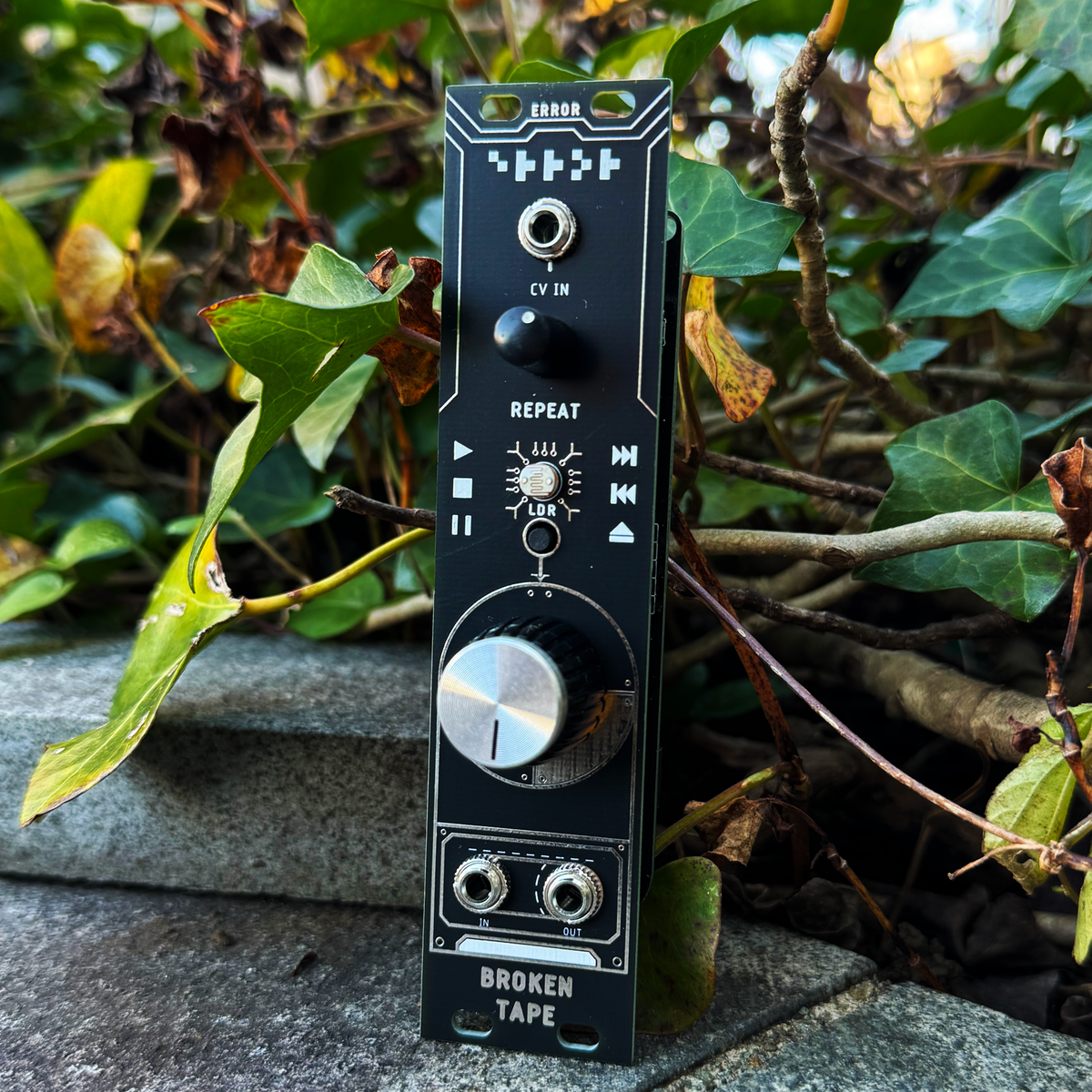 Broken Tape Simulator V3 (Eurorack) – beatsville Broken Tape Simulator V3 (Eurorack) – beatsville