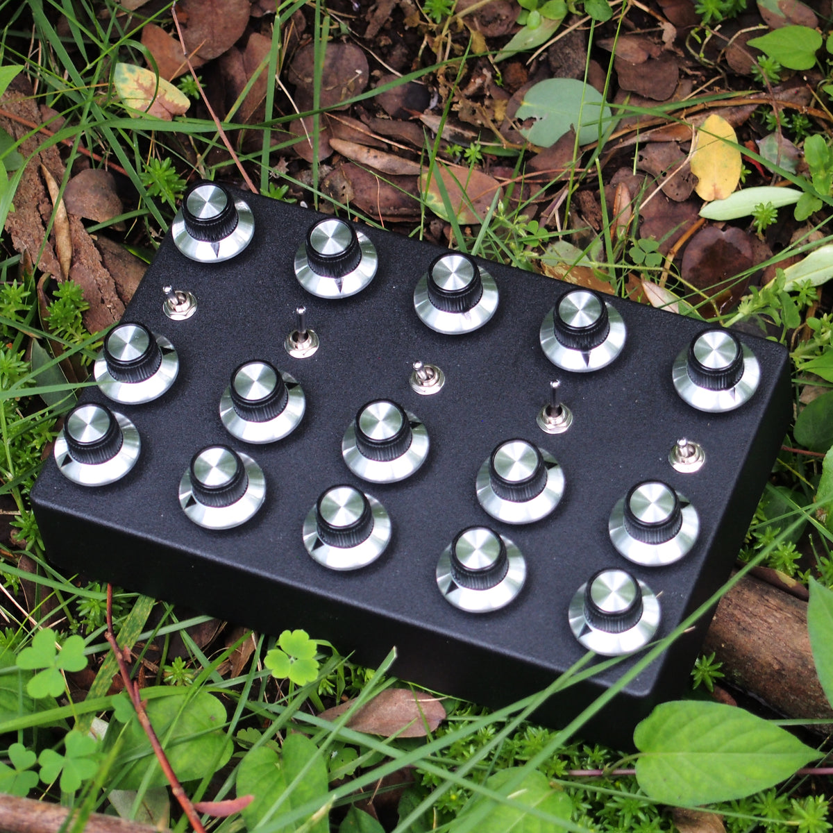 JMT Synth NOSC-10 ドローンシンセ ノイズマシン JMT SYNTH／NOSC-10】ドローンシンセ：オシレーター：ノイズ
