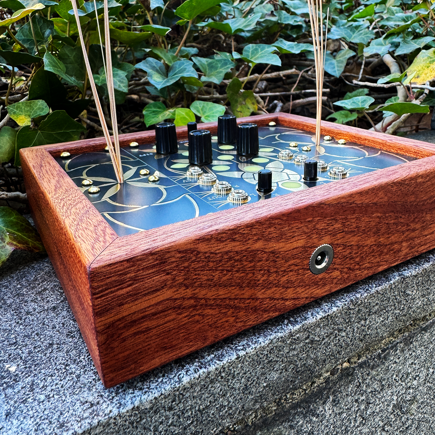 Nano-garden-close0_2048x.png?v