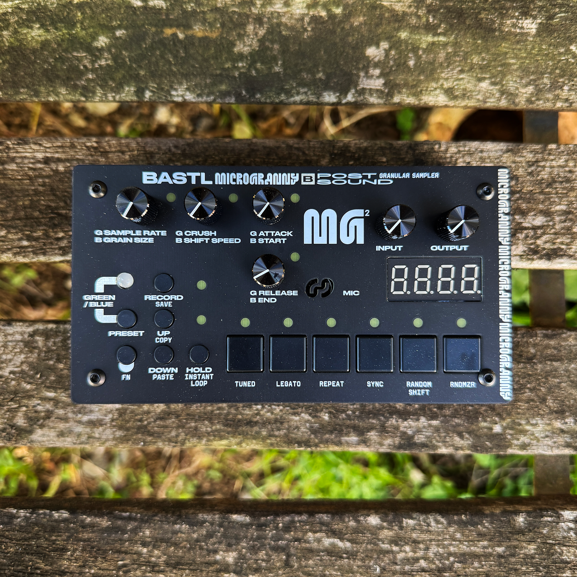 Bastl Instruments / MG Monolith Bastl Instruments / MG Monolith
