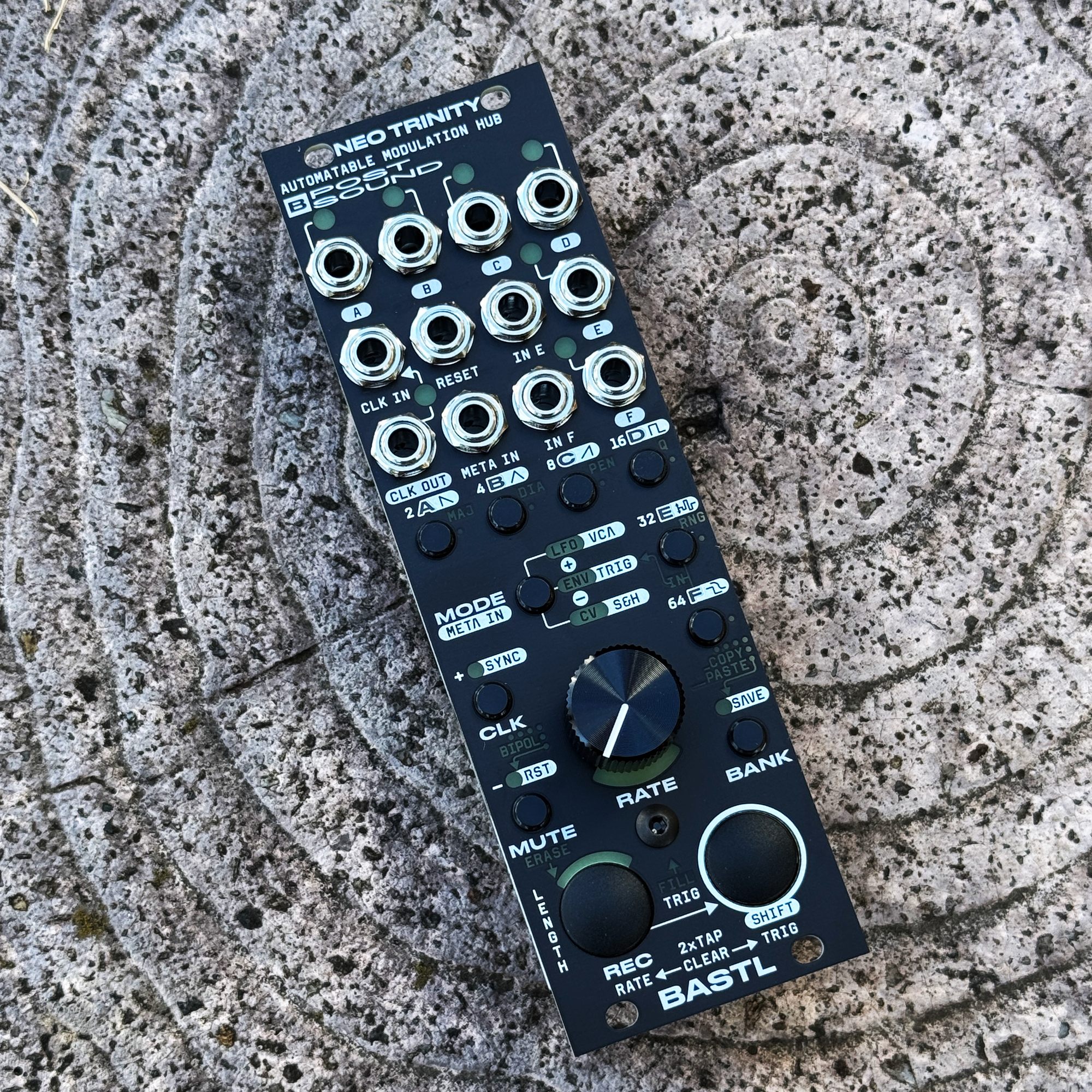 【Bastl Instruments】 Neo Trinity BASTL INSTRUMENTS NEO TRINITY｜ミュージックランドKEY