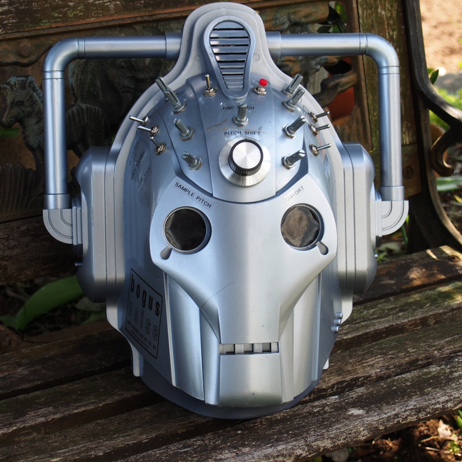 bogusnoise-groovy-cyberman-