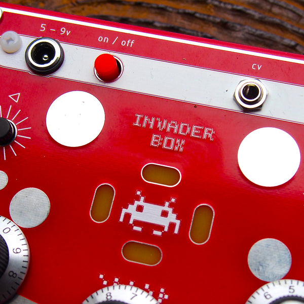 Invader Box (Red Limited Edition)