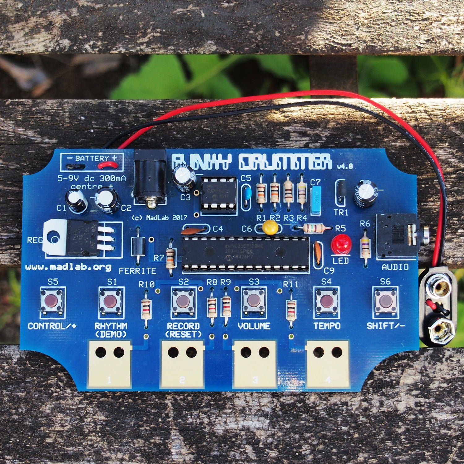 madlab-funky-drummer-002_2048x