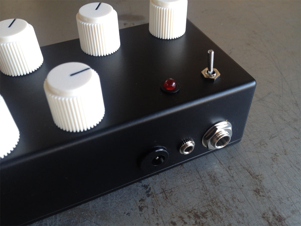 RUCCI 「minimal drone」ドローンシンセサイザー Minimal Drone - YouTube