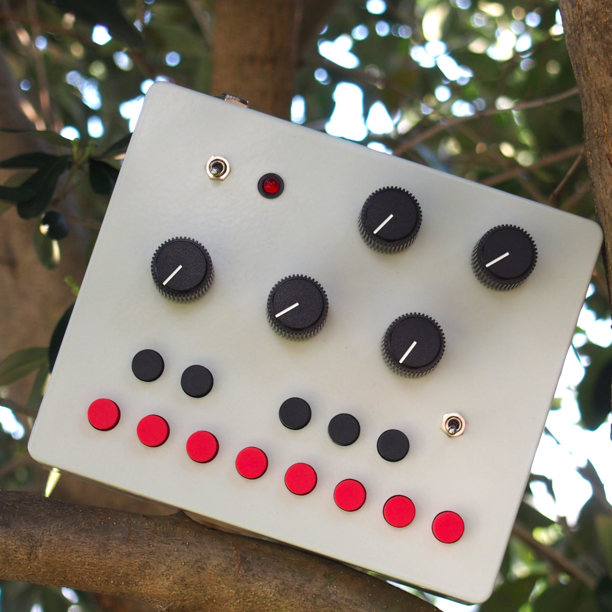 8-Bit Power Synthesizer – beatsville 8-Bit Power Synthesizer – beatsville