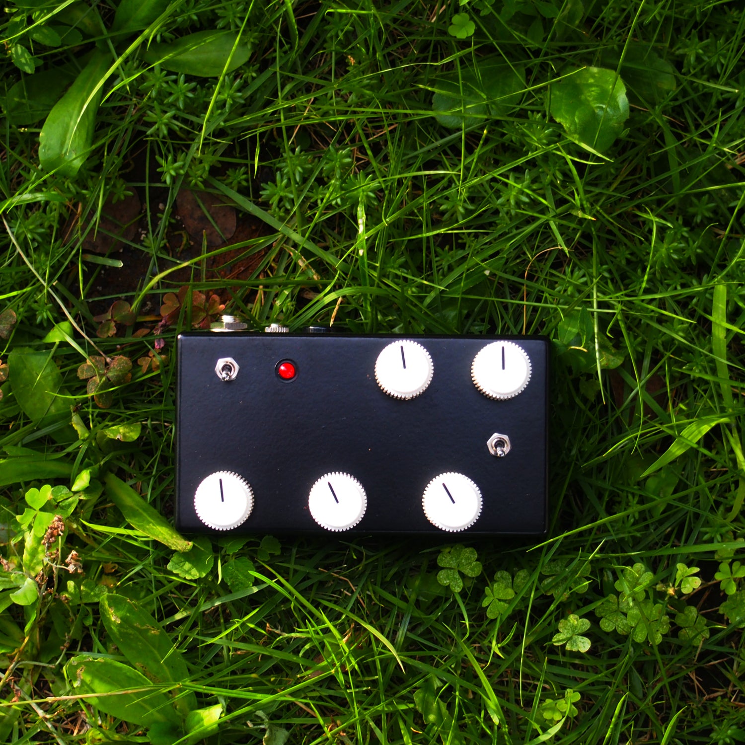 RUCCI 「minimal drone」ドローンシンセサイザー Minimal Drone | Handmade Electronic Instruments